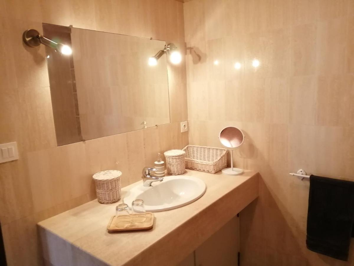 Le Chai De La Rose Spa Et Seances Bien Etre ดูเอ-ลา-ฟงแตน ภายนอก รูปภาพ